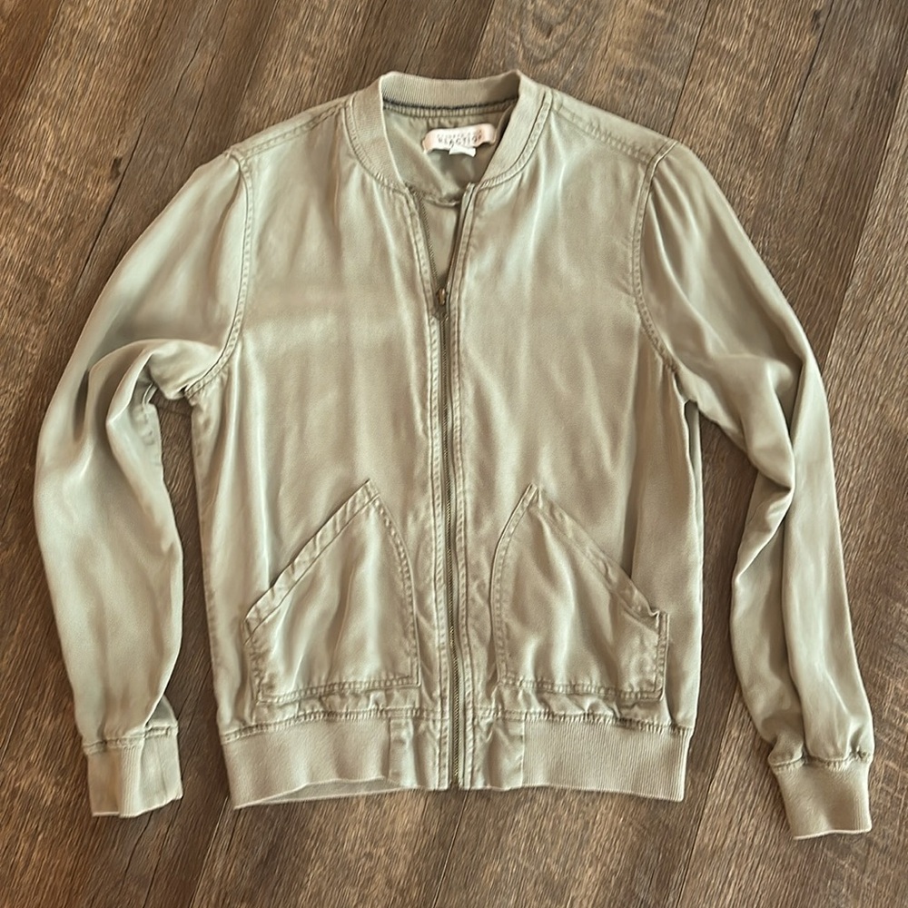 Kenneth Cole Reaction Light Weight Bomber style jacket/ shirt